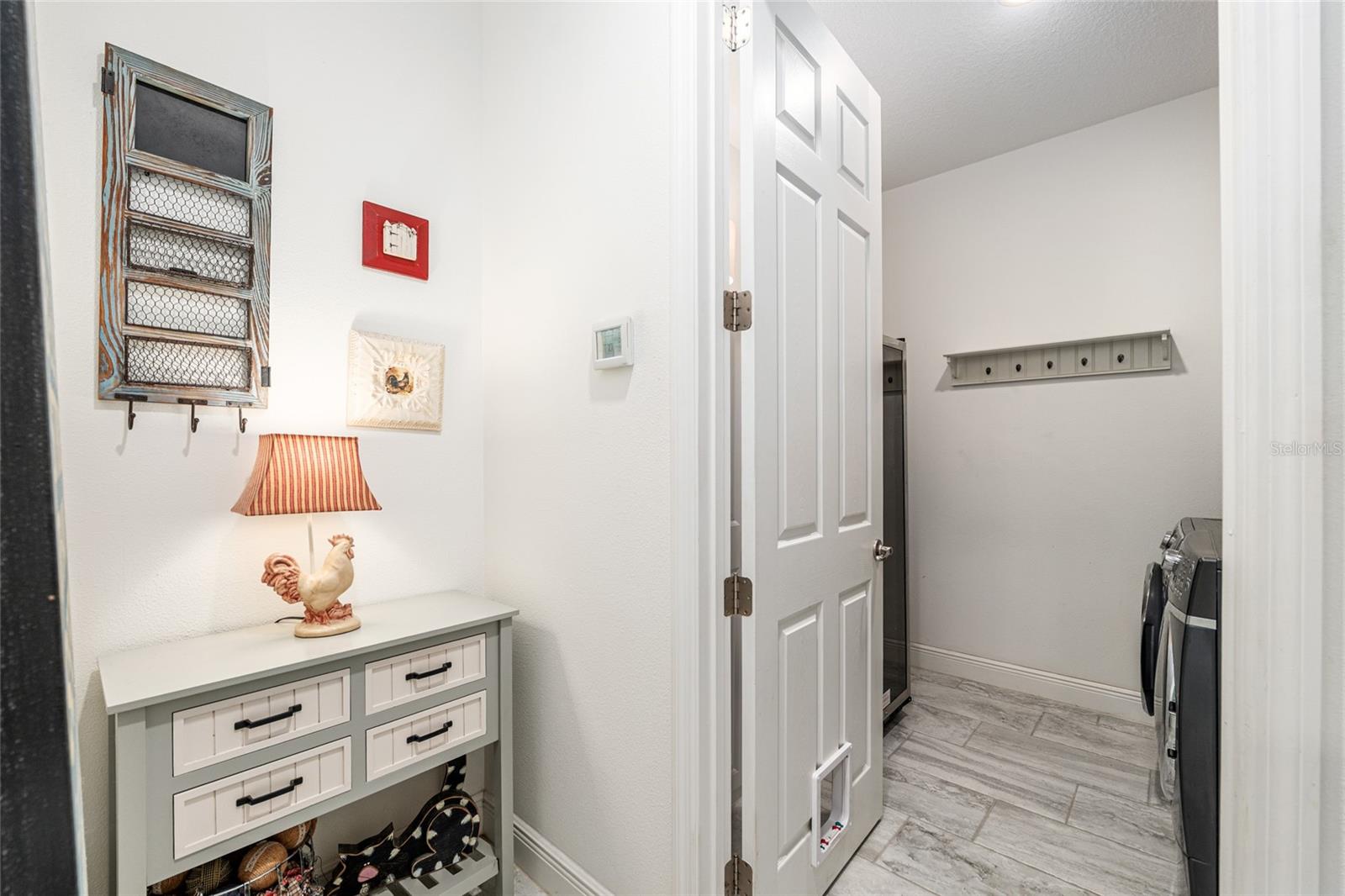 Image 18 of 43 For 9077 81st Loop