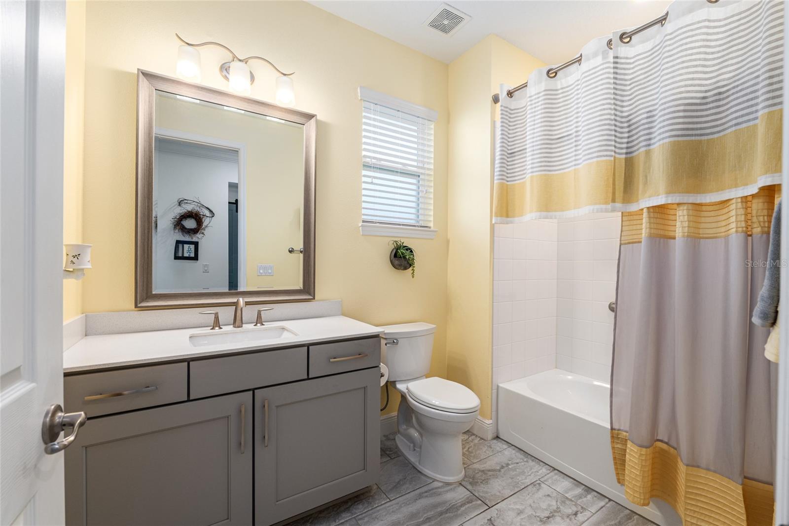 Image 31 of 43 For 9077 81st Loop