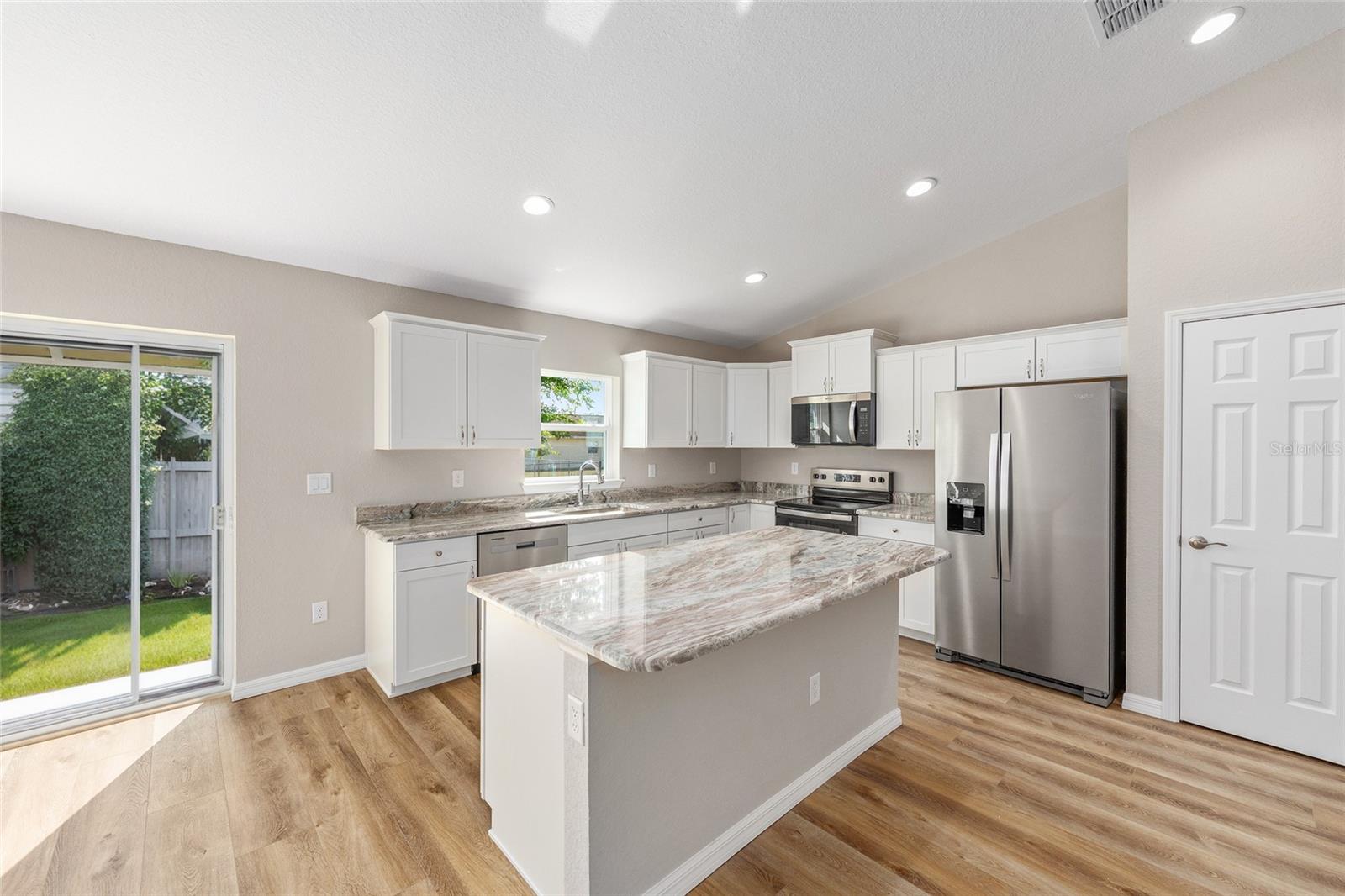 Image 6 of 17 For 17654 112th Lane