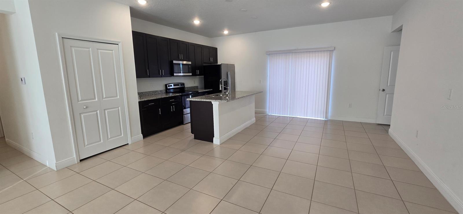 Image 6 of 16 For 405 Marion Oaks Lane