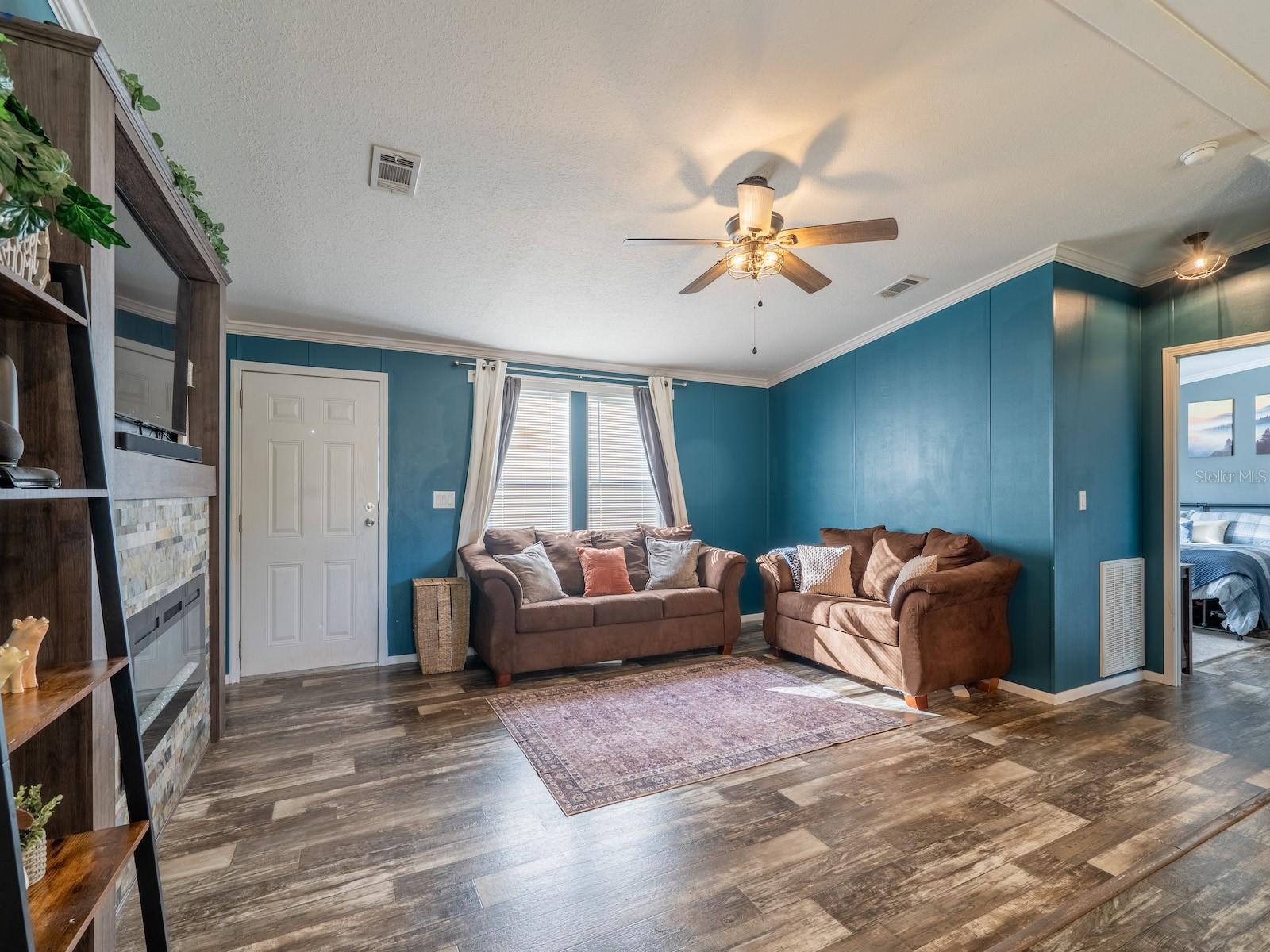 Image 16 of 43 For 22457 130th Court Road