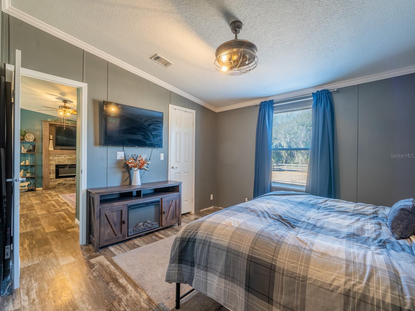 Image 22 of 43 For 22457 130th Court Road