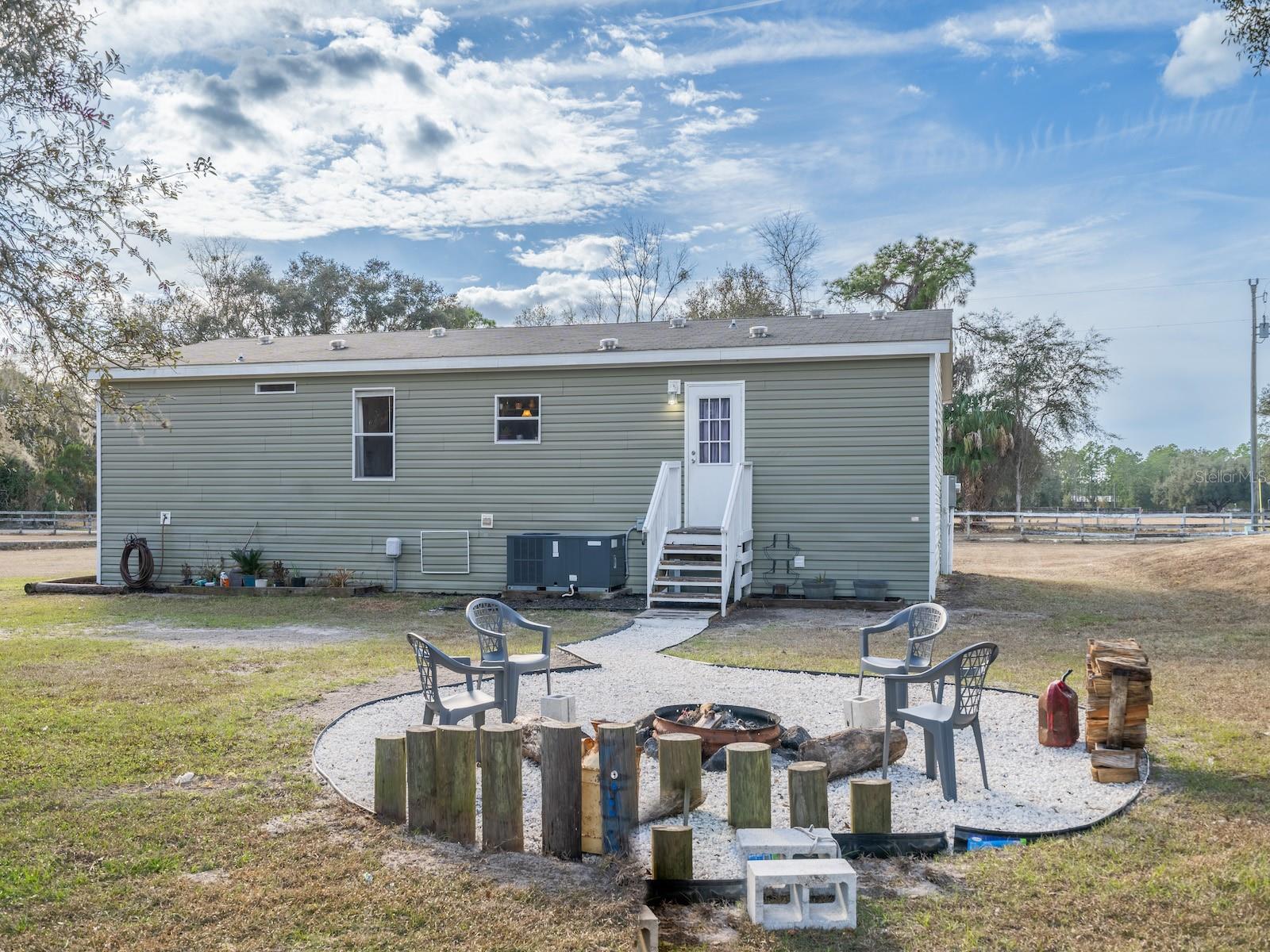 Image 7 of 43 For 22457 130th Court Road