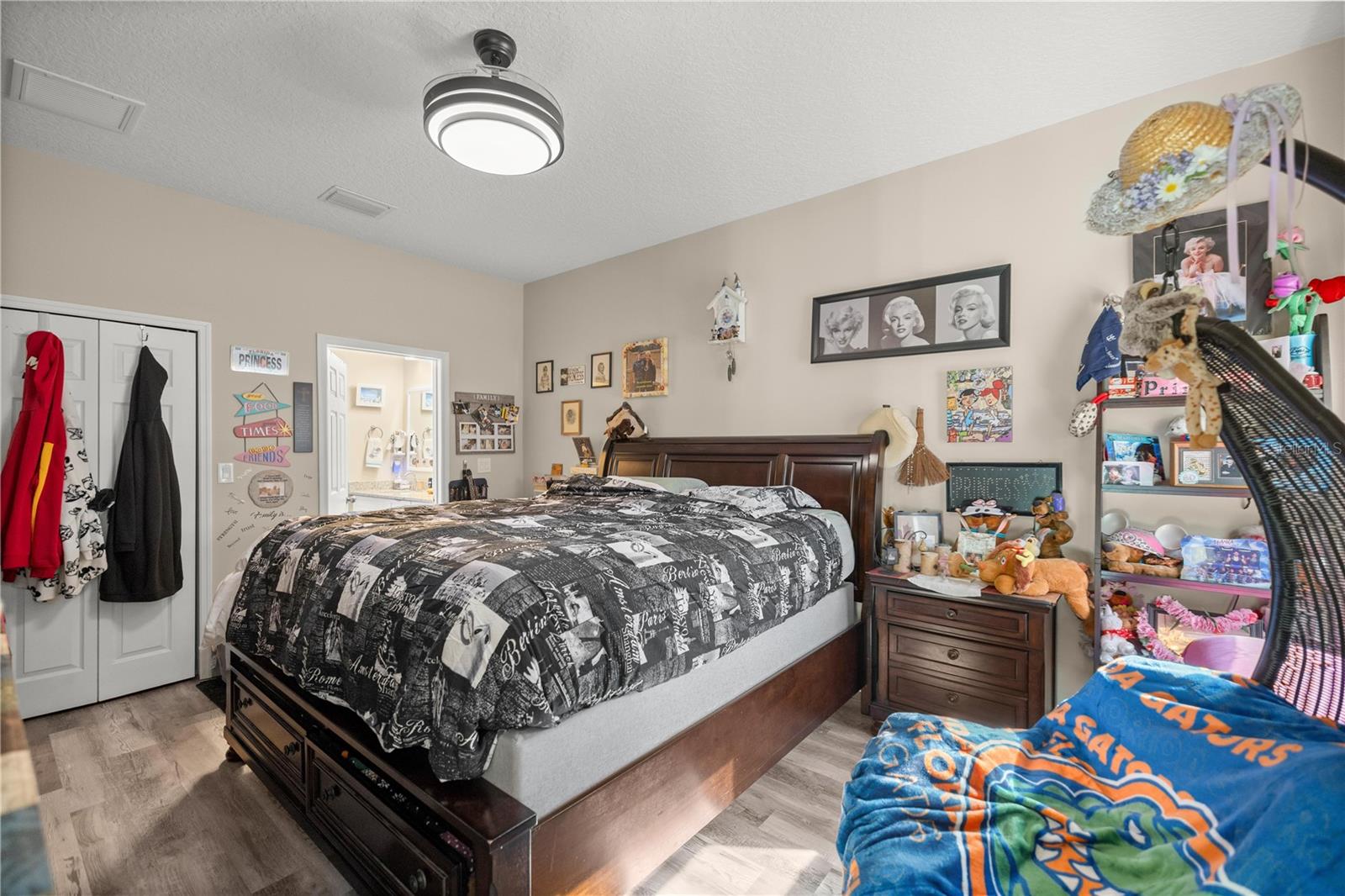 Image 26 of 39 For 13920 6th Street