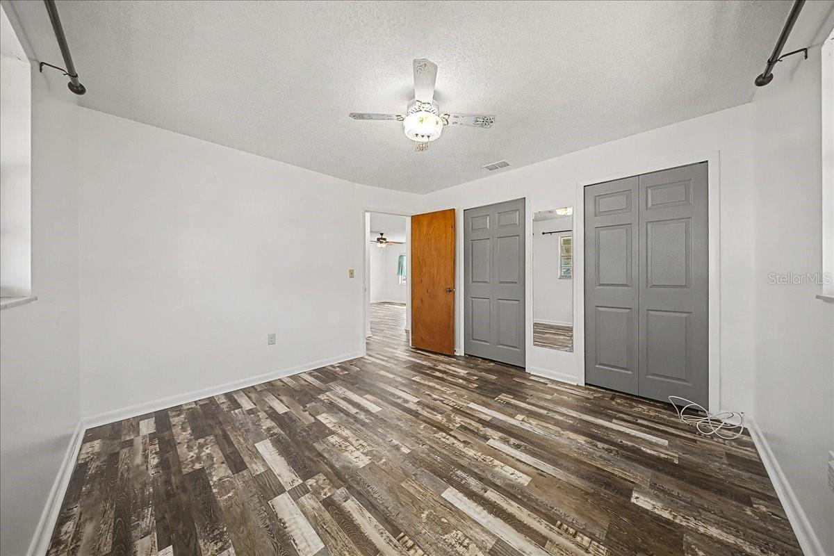 Image 15 of 17 For 415 First Drive