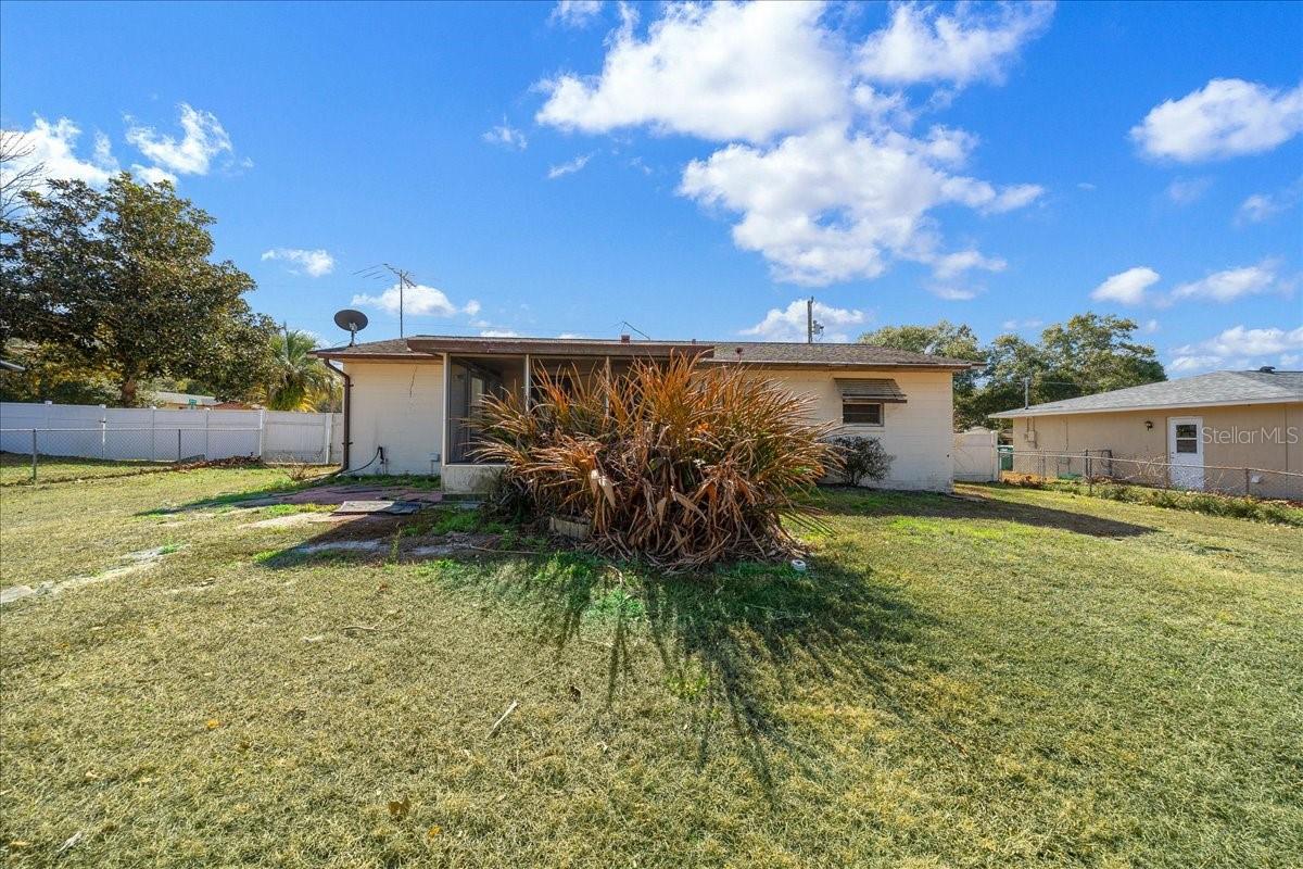 Image 3 of 17 For 415 First Drive