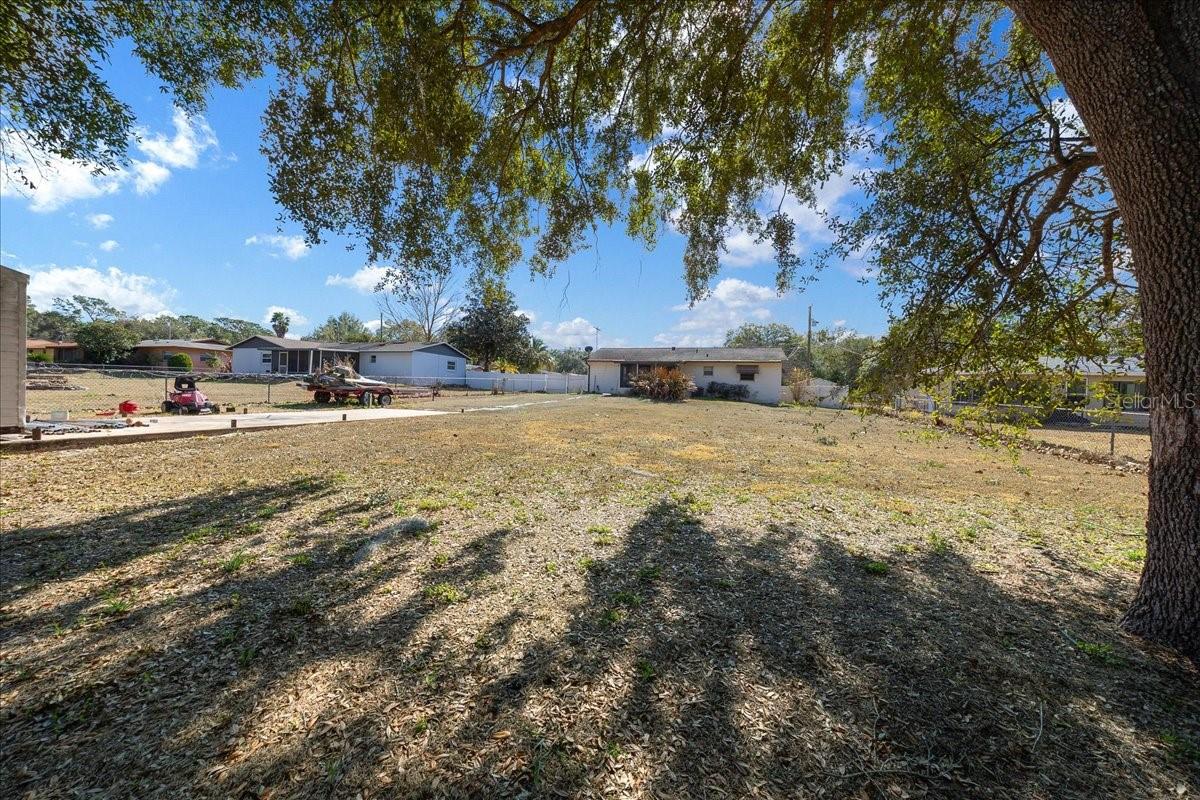 Image 4 of 17 For 415 First Drive