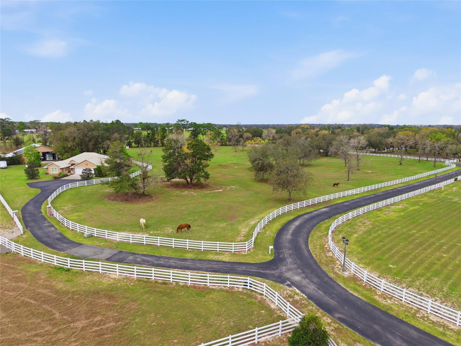 Image 3 of 100 For 10532 27th Avenue