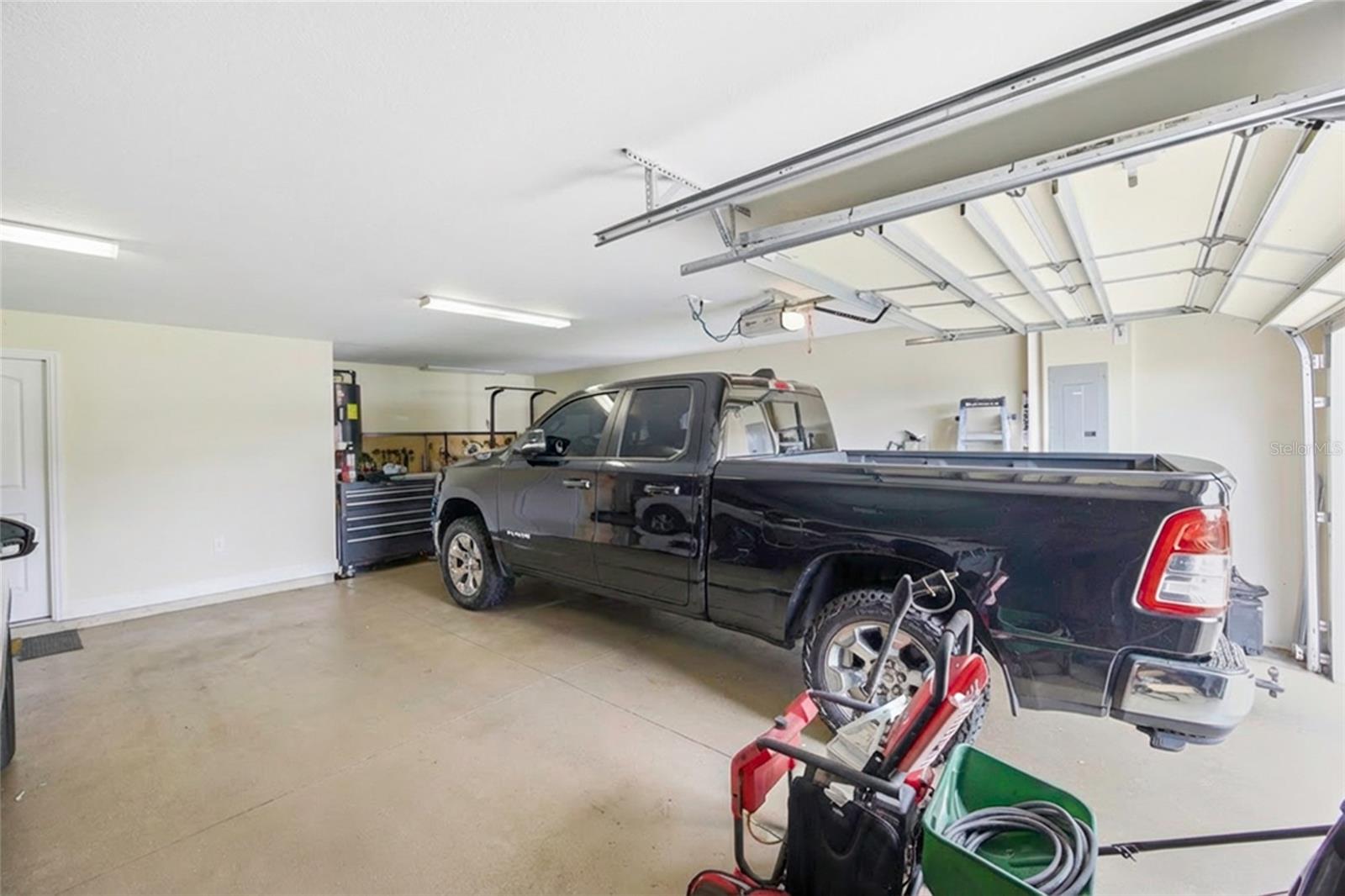 Image 38 of 100 For 10532 27th Avenue