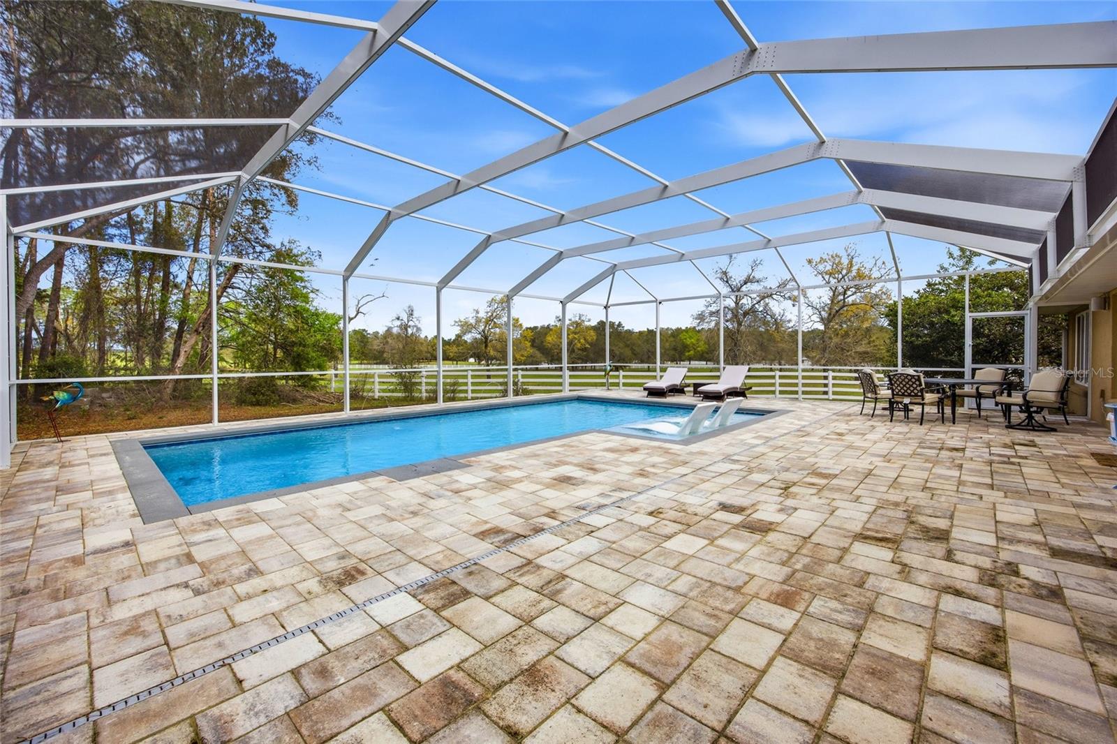 Image 40 of 100 For 10532 27th Avenue