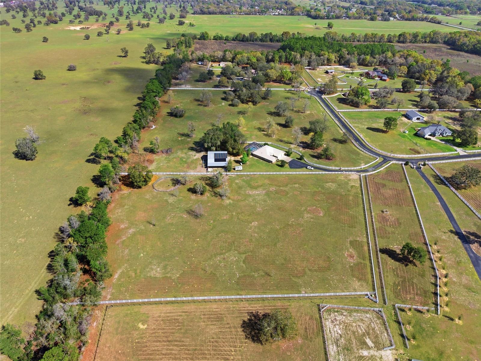 Image 75 of 100 For 10532 27th Avenue