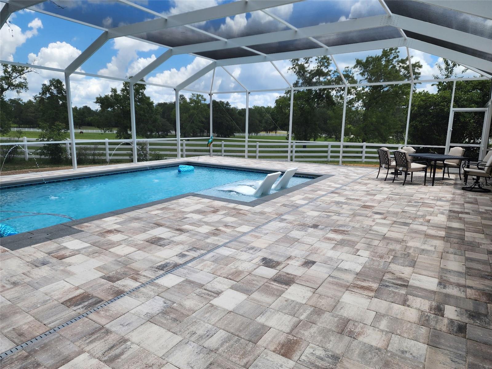 Image 94 of 100 For 10532 27th Avenue