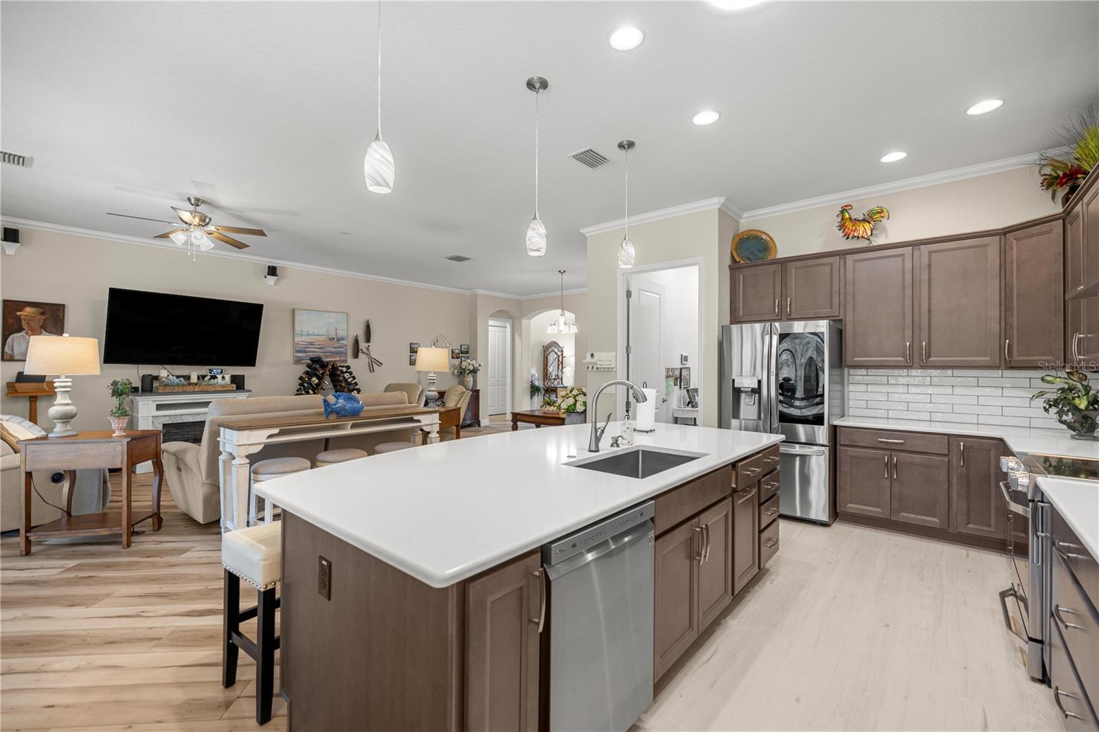 Image 14 of 59 For 5491 Dray Drive