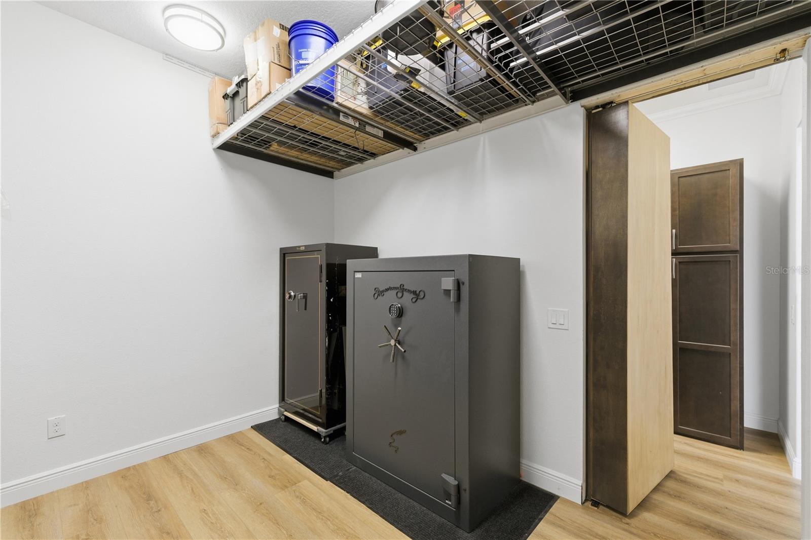 Image 19 of 59 For 5491 Dray Drive