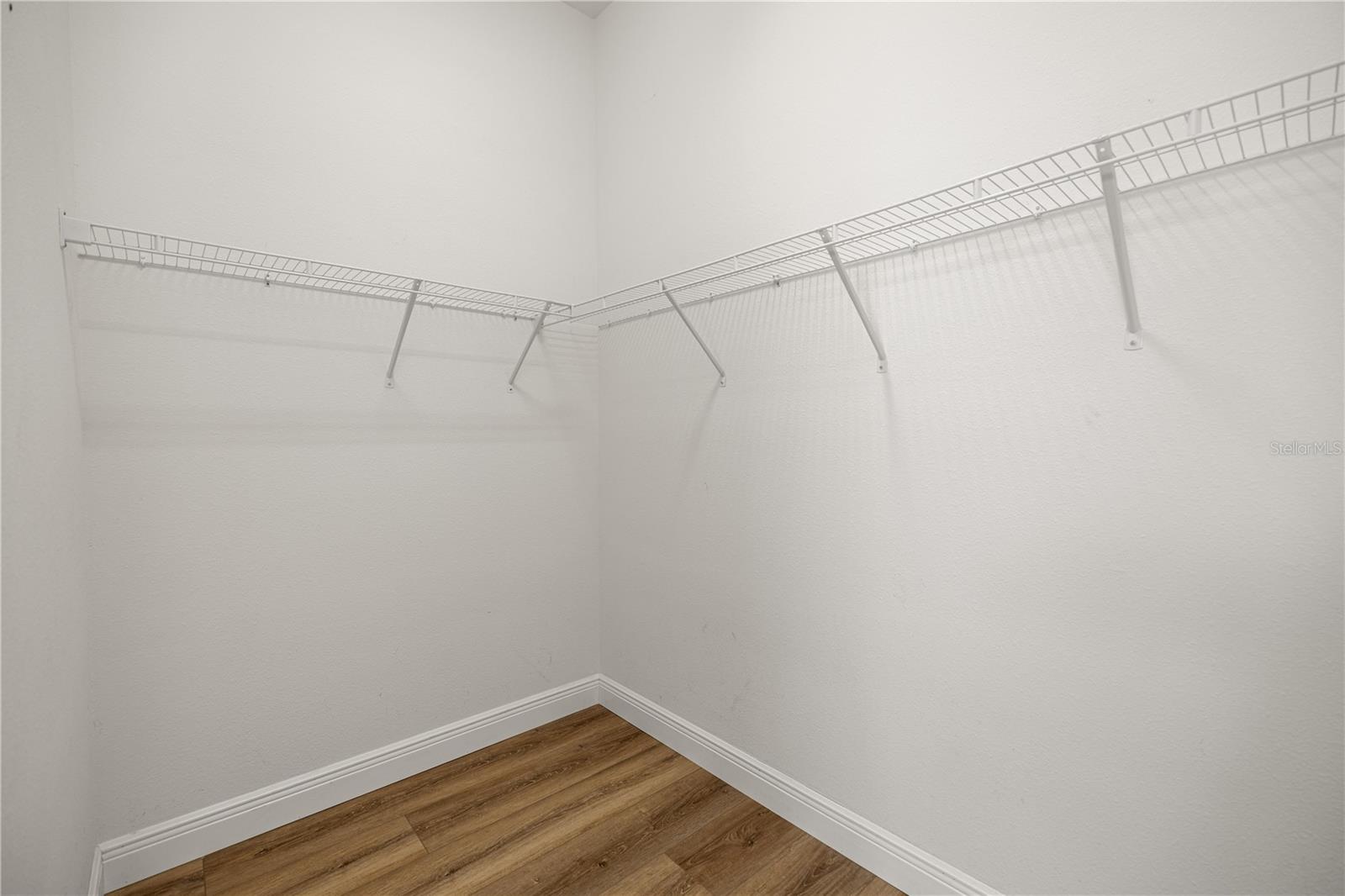 Image 25 of 59 For 5491 Dray Drive