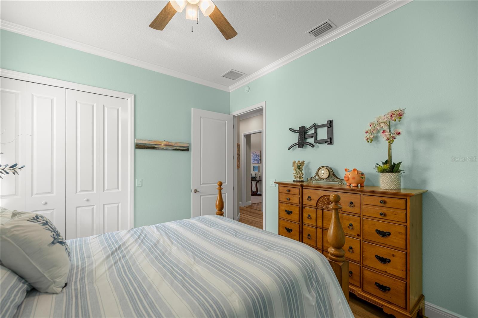 Image 29 of 59 For 5491 Dray Drive