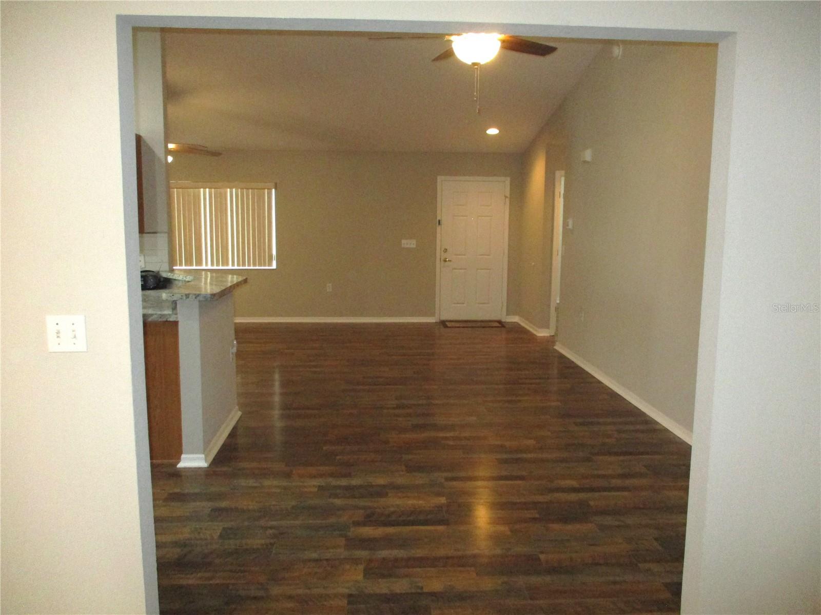 Image 15 of 75 For 11536 140th Loop