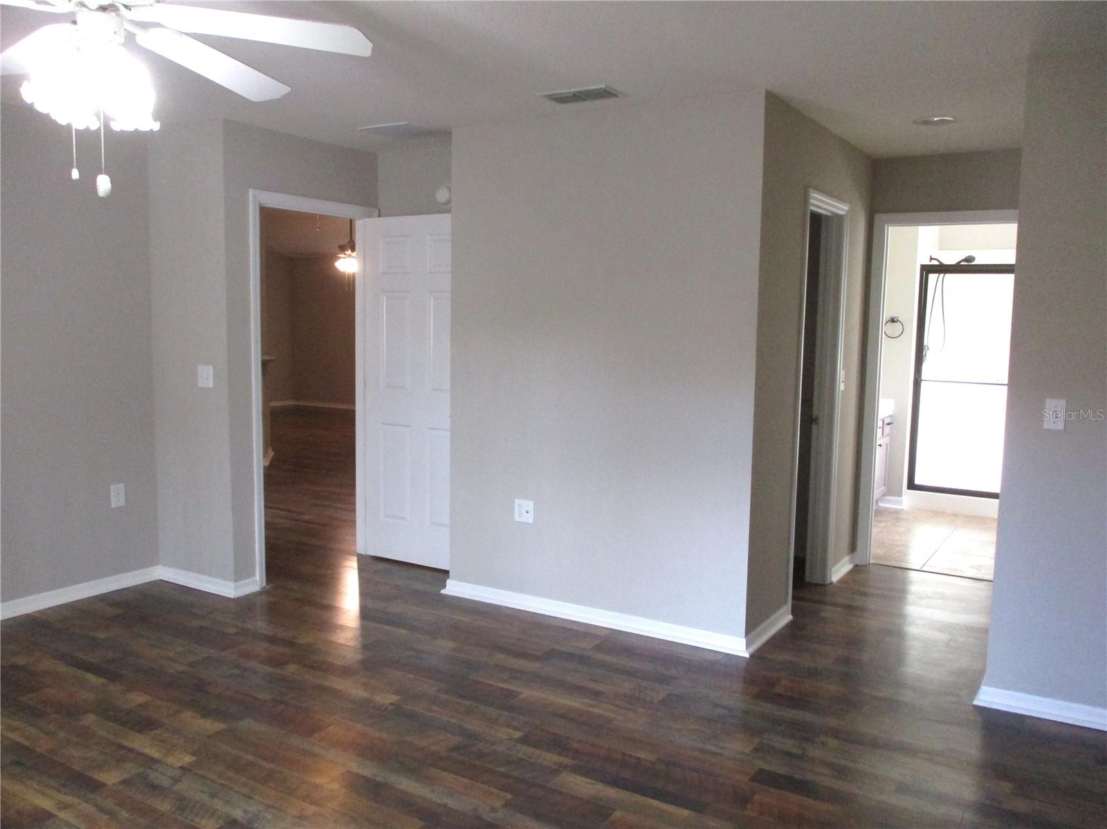 Image 16 of 75 For 11536 140th Loop