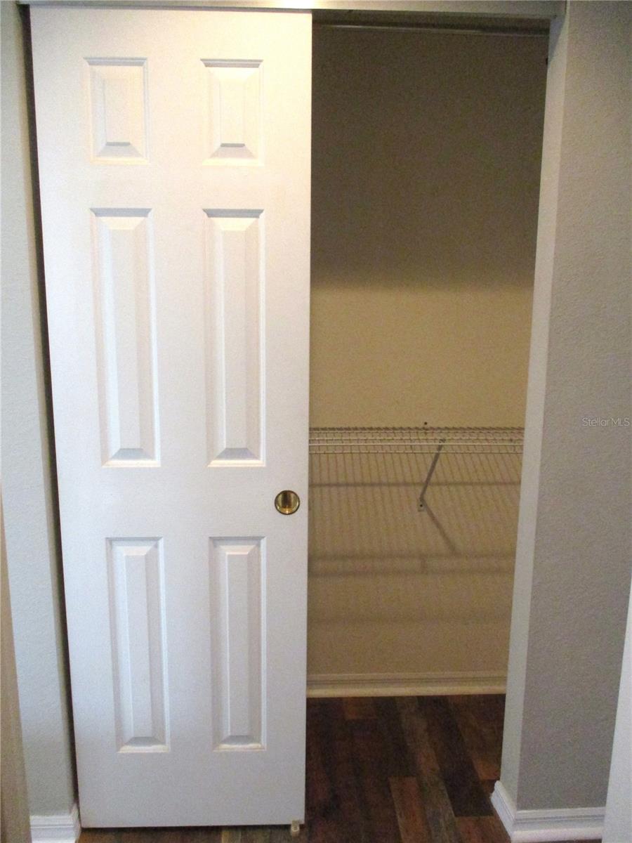 Image 20 of 75 For 11536 140th Loop