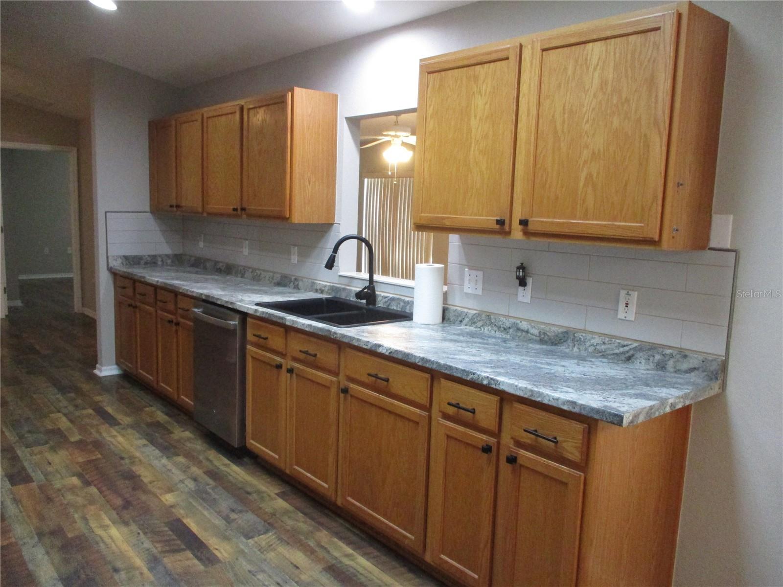 Image 8 of 75 For 11536 140th Loop