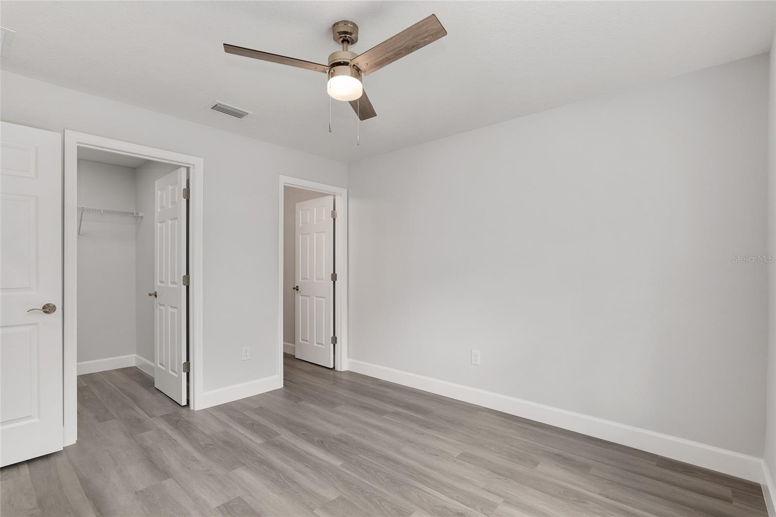 Image 26 of 52 For 24035 Amberjack Avenue