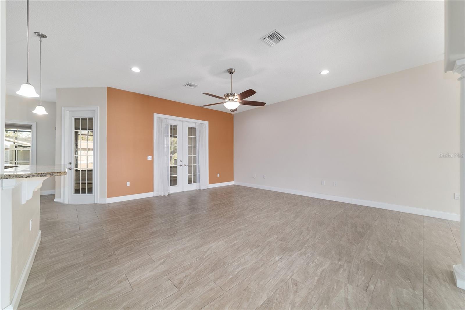 Image 15 of 97 For 465 155th Street Road