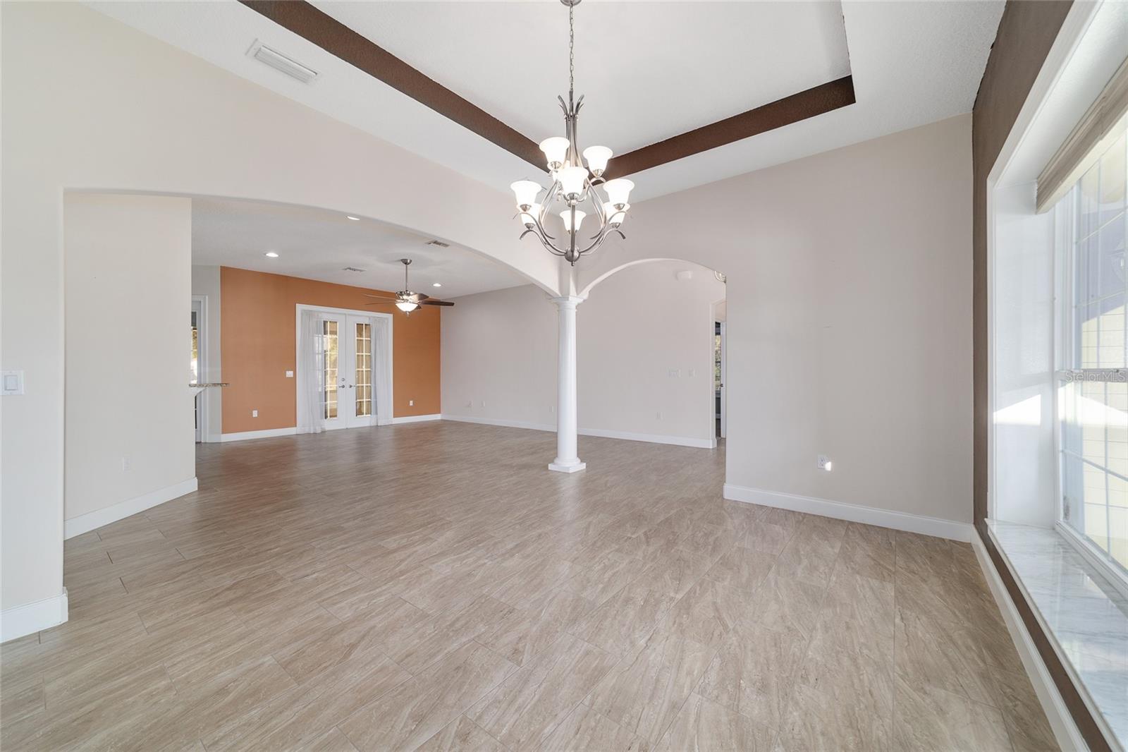 Image 18 of 97 For 465 155th Street Road