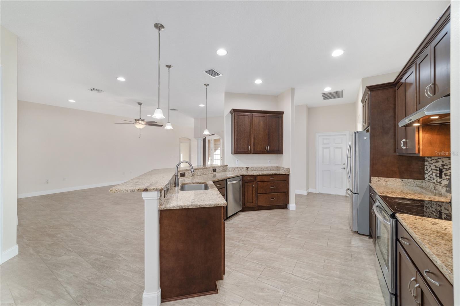 Image 22 of 97 For 465 155th Street Road