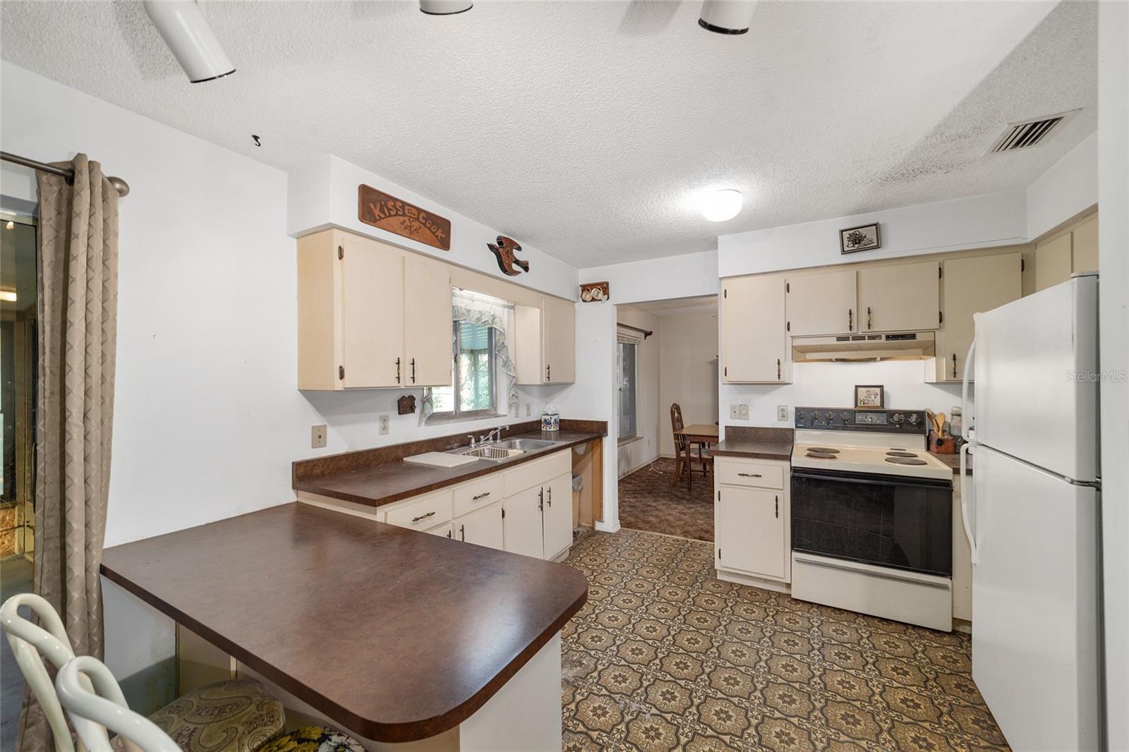 Image 69 of 97 For 465 155th Street Road