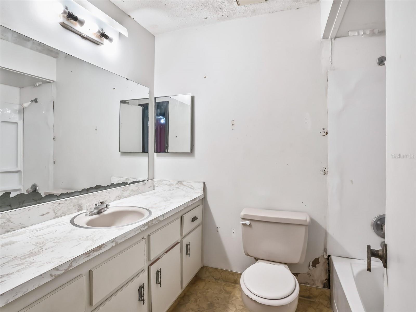 Image 23 of 42 For 803 9th Avenue