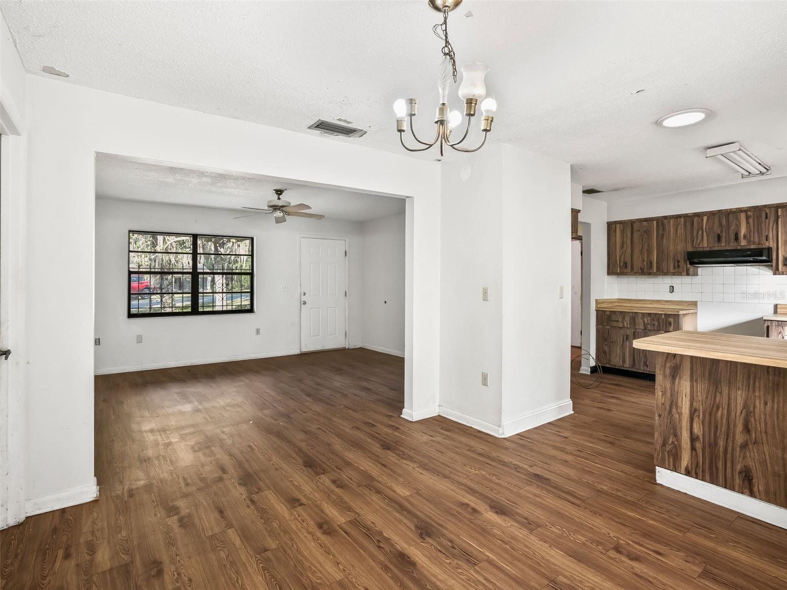 Image 9 of 42 For 803 9th Avenue