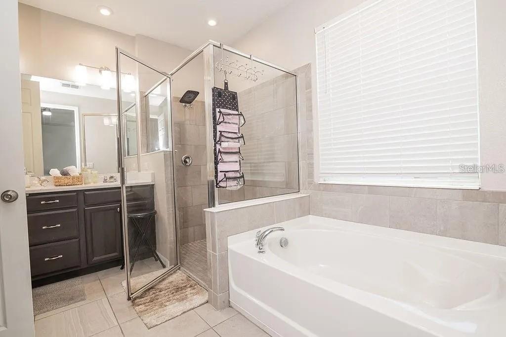 Image 9 of 31 For 2436 Varenna Loop