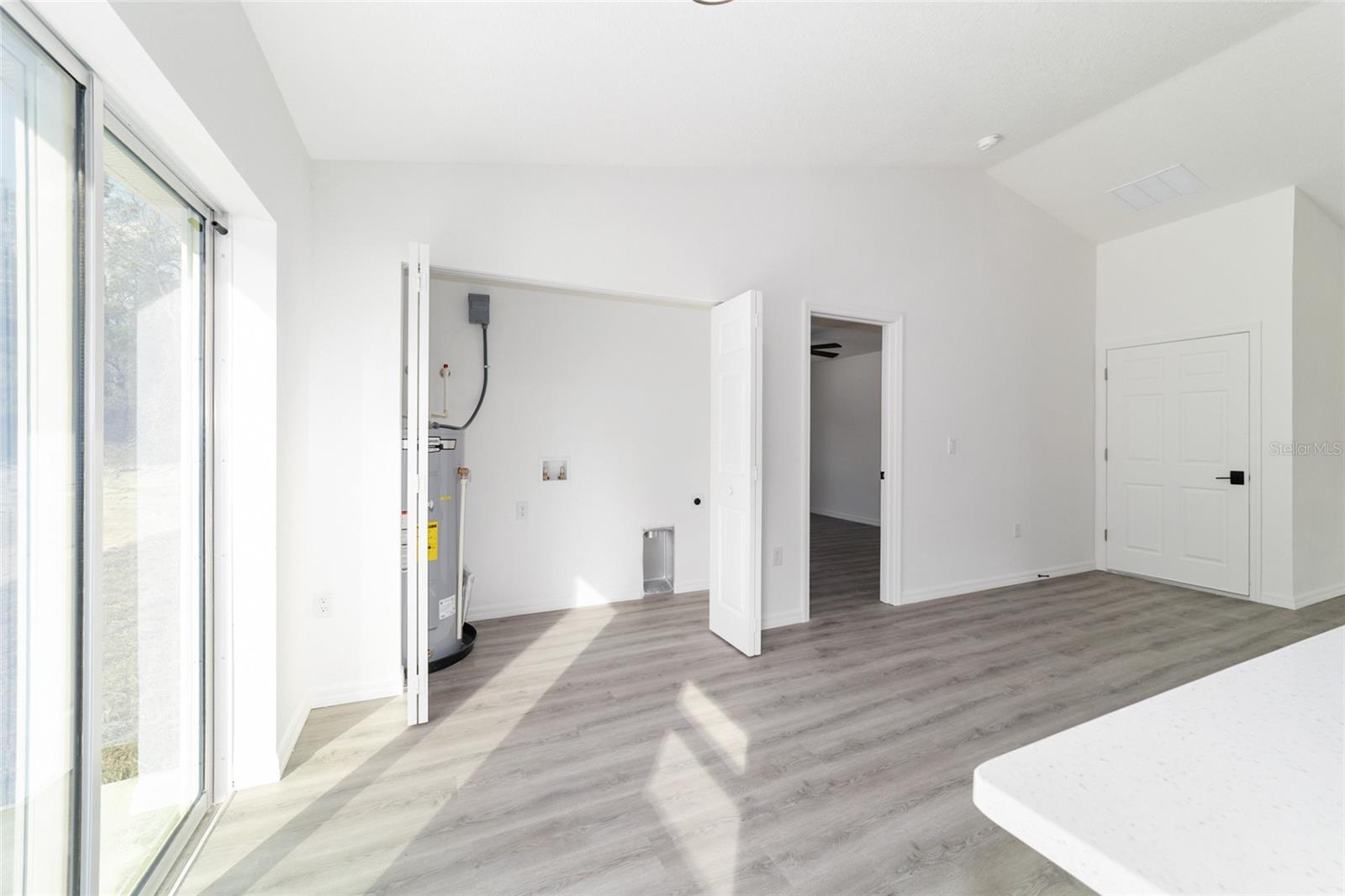 Image 17 of 37 For 1922 Little Cliffs Drive