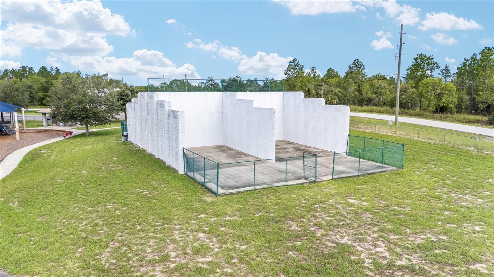 Image 31 of 37 For 1922 Little Cliffs Drive