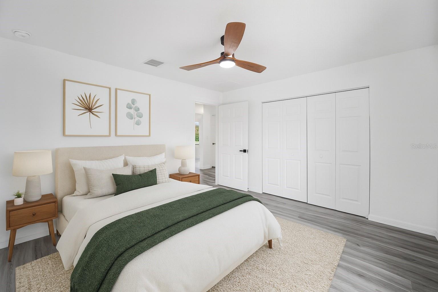 Image 4 of 37 For 1922 Little Cliffs Drive