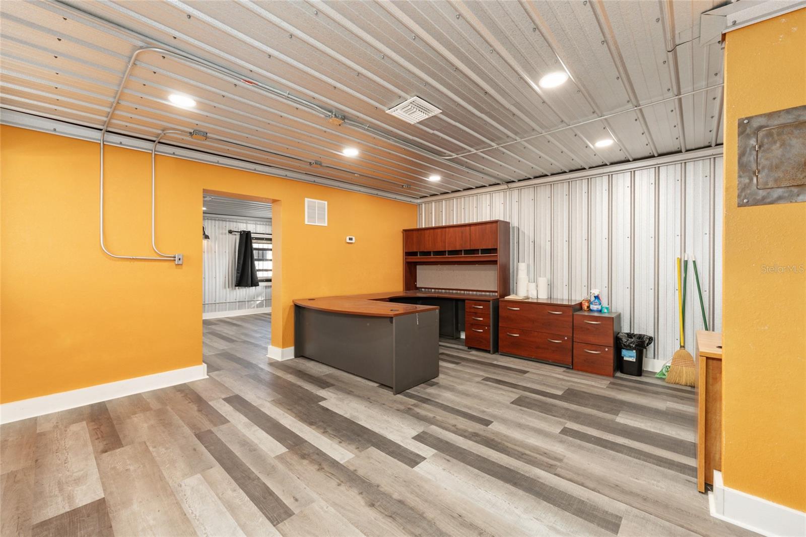 Image 19 of 44 For 818 North Magnolia Ave