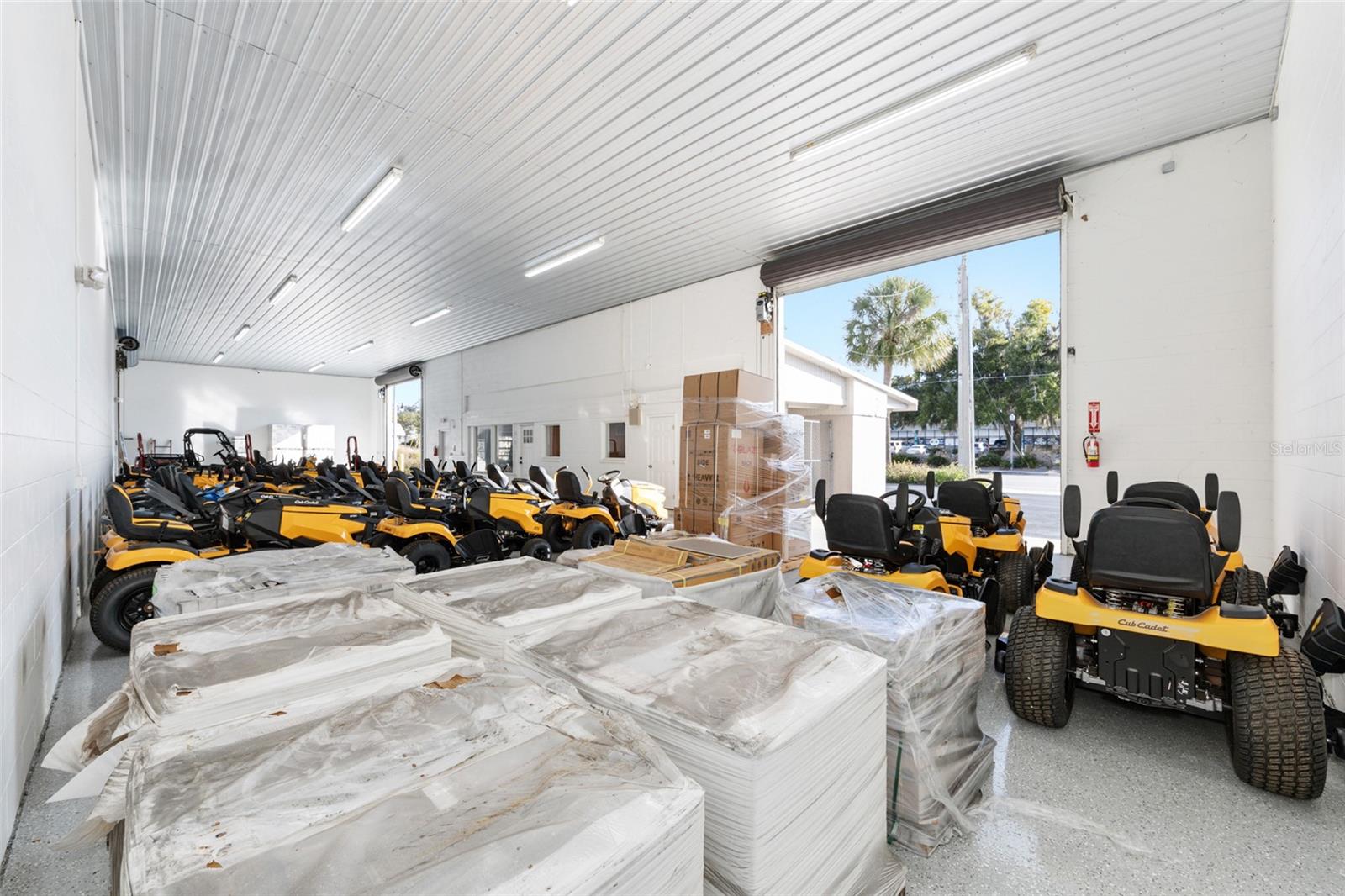 Image 24 of 44 For 818 North Magnolia Ave