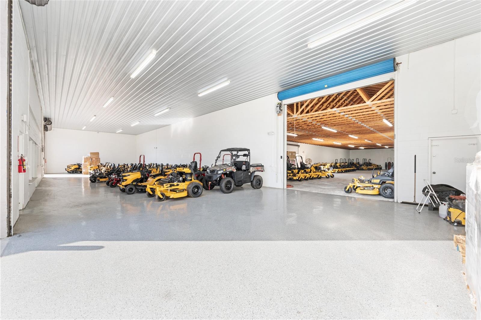 Image 25 of 44 For 818 North Magnolia Ave