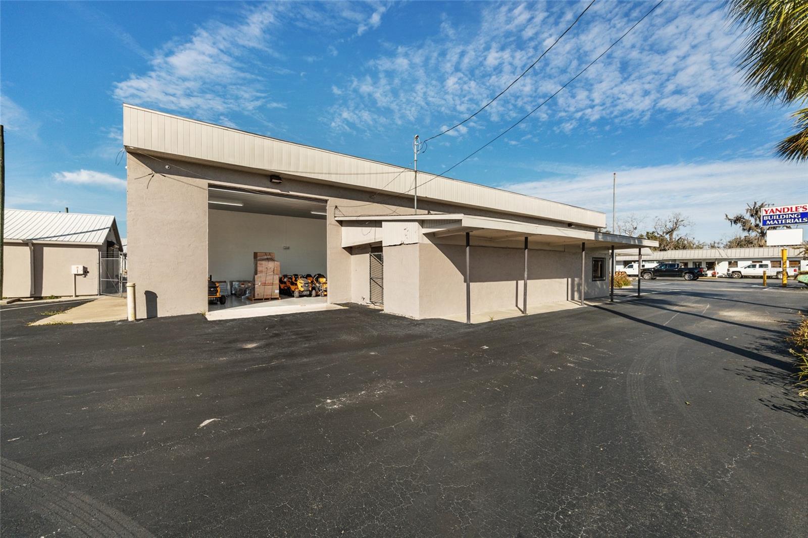 Image 5 of 44 For 818 North Magnolia Ave