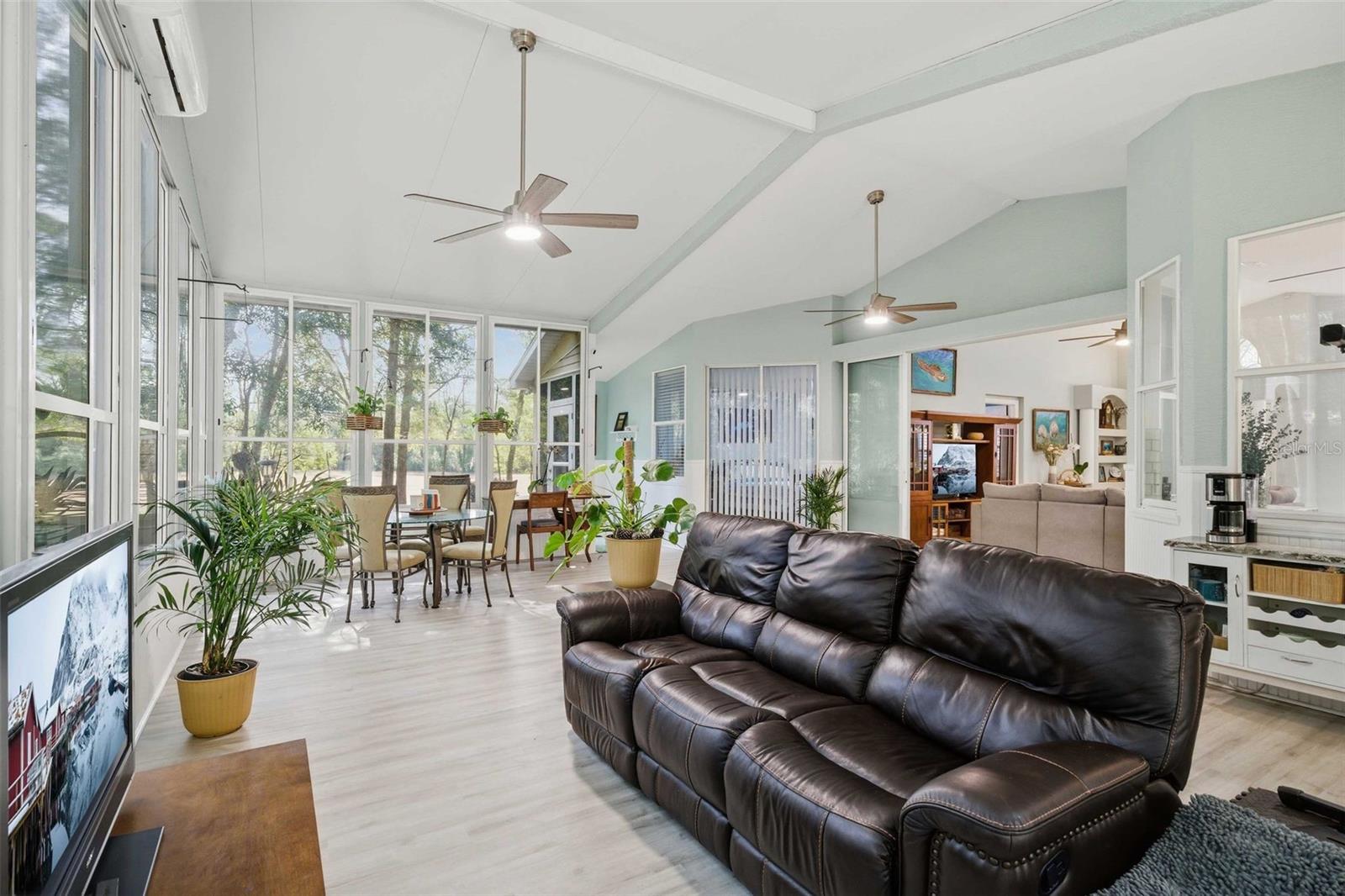 Image 21 of 85 For 9925 203rd Circle