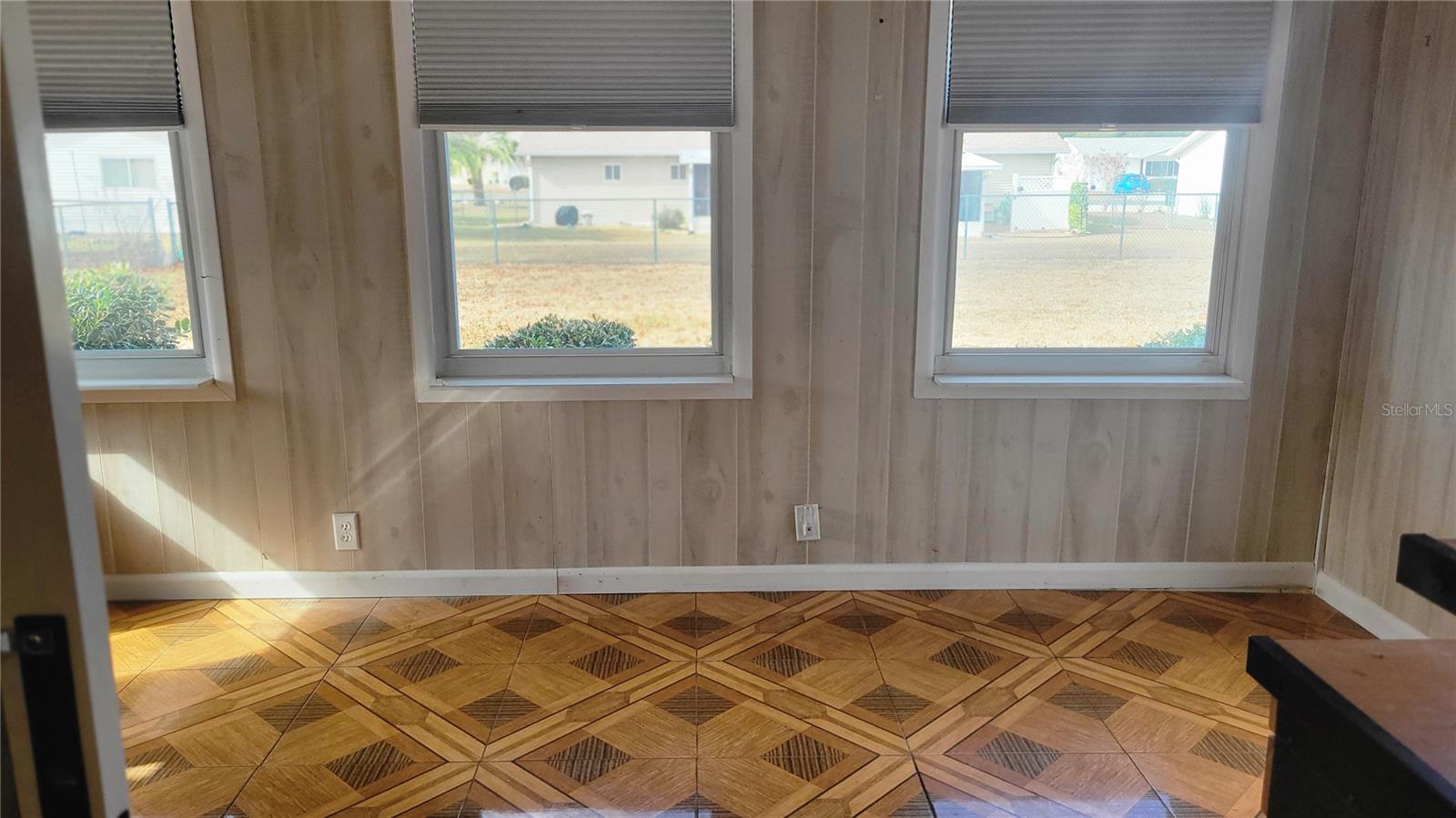 Image 14 of 15 For 11242 79th Avenue