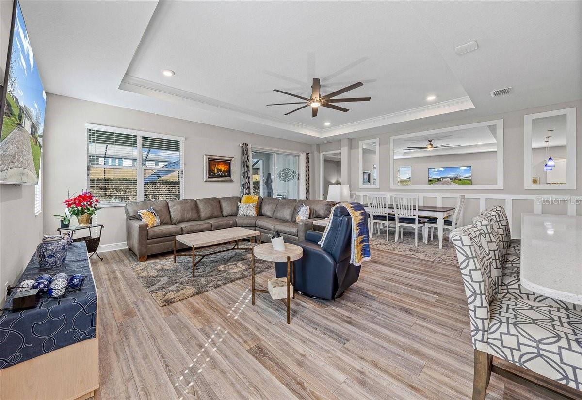 Image 18 of 62 For 10127 97th Lane