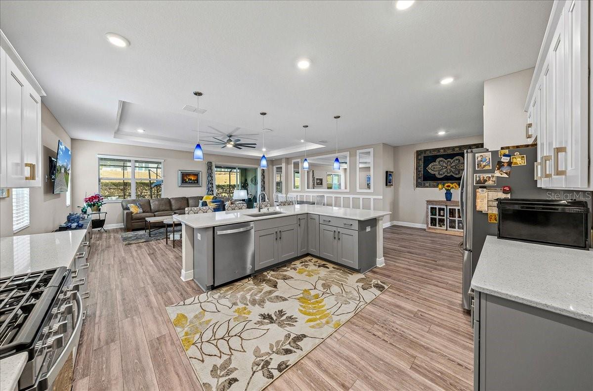 Image 21 of 62 For 10127 97th Lane