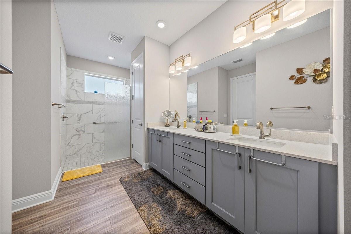 Image 35 of 62 For 10127 97th Lane