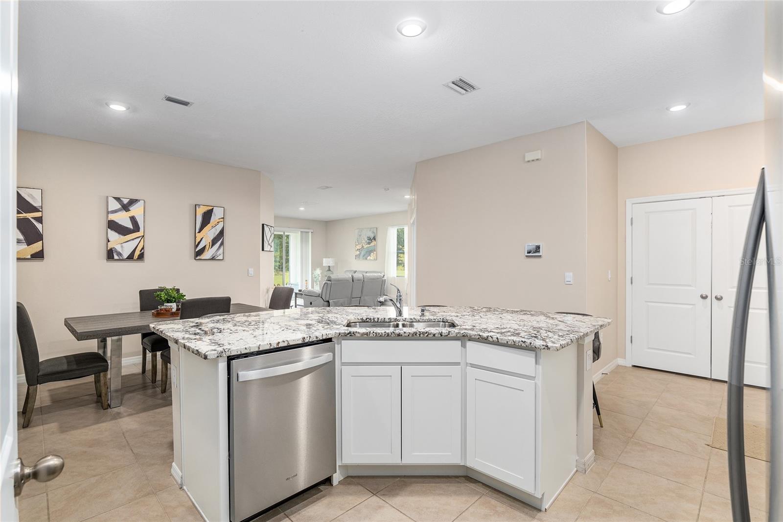 Image 22 of 52 For 5389 48th Place