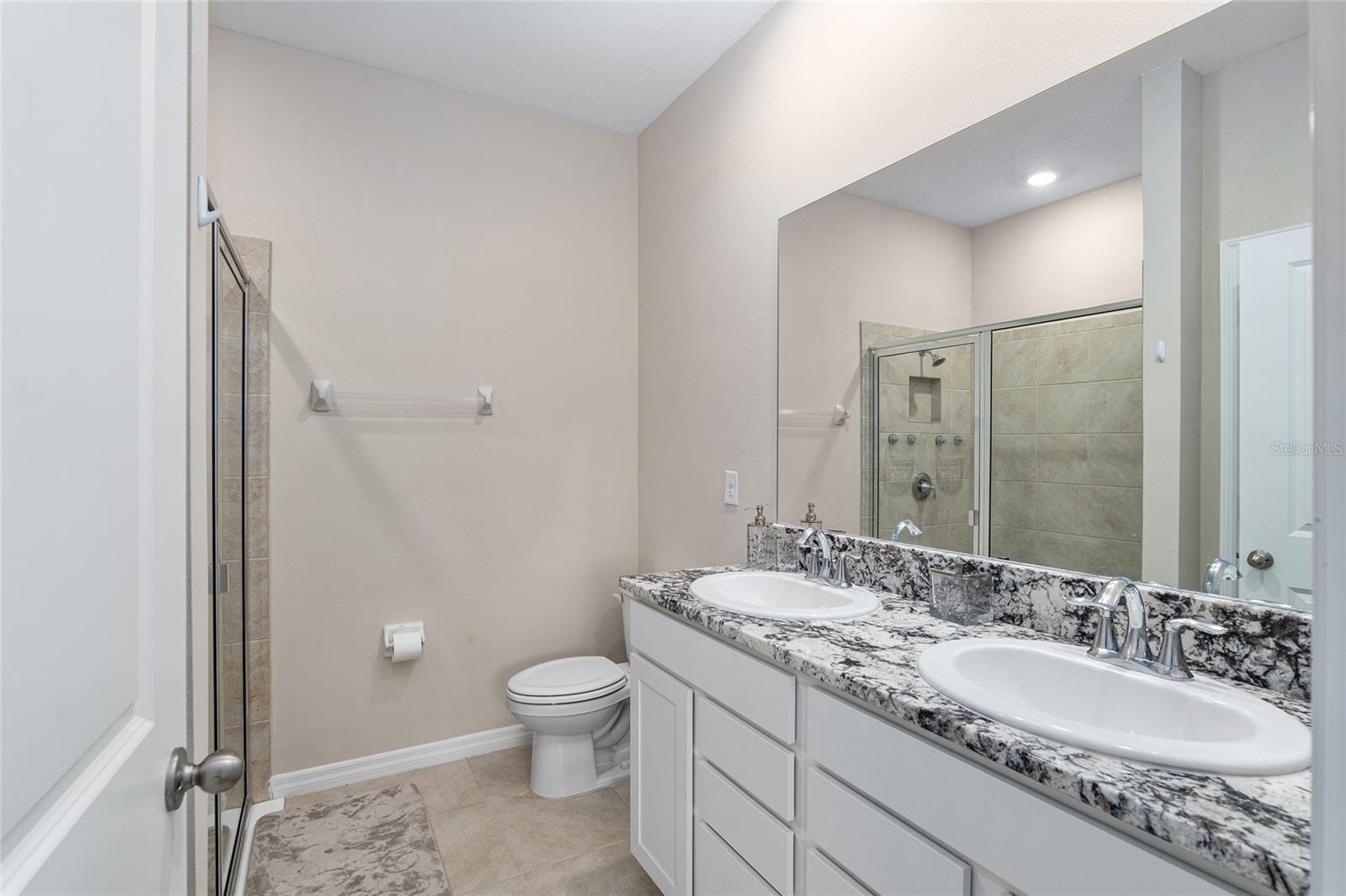 Image 27 of 52 For 5389 48th Place