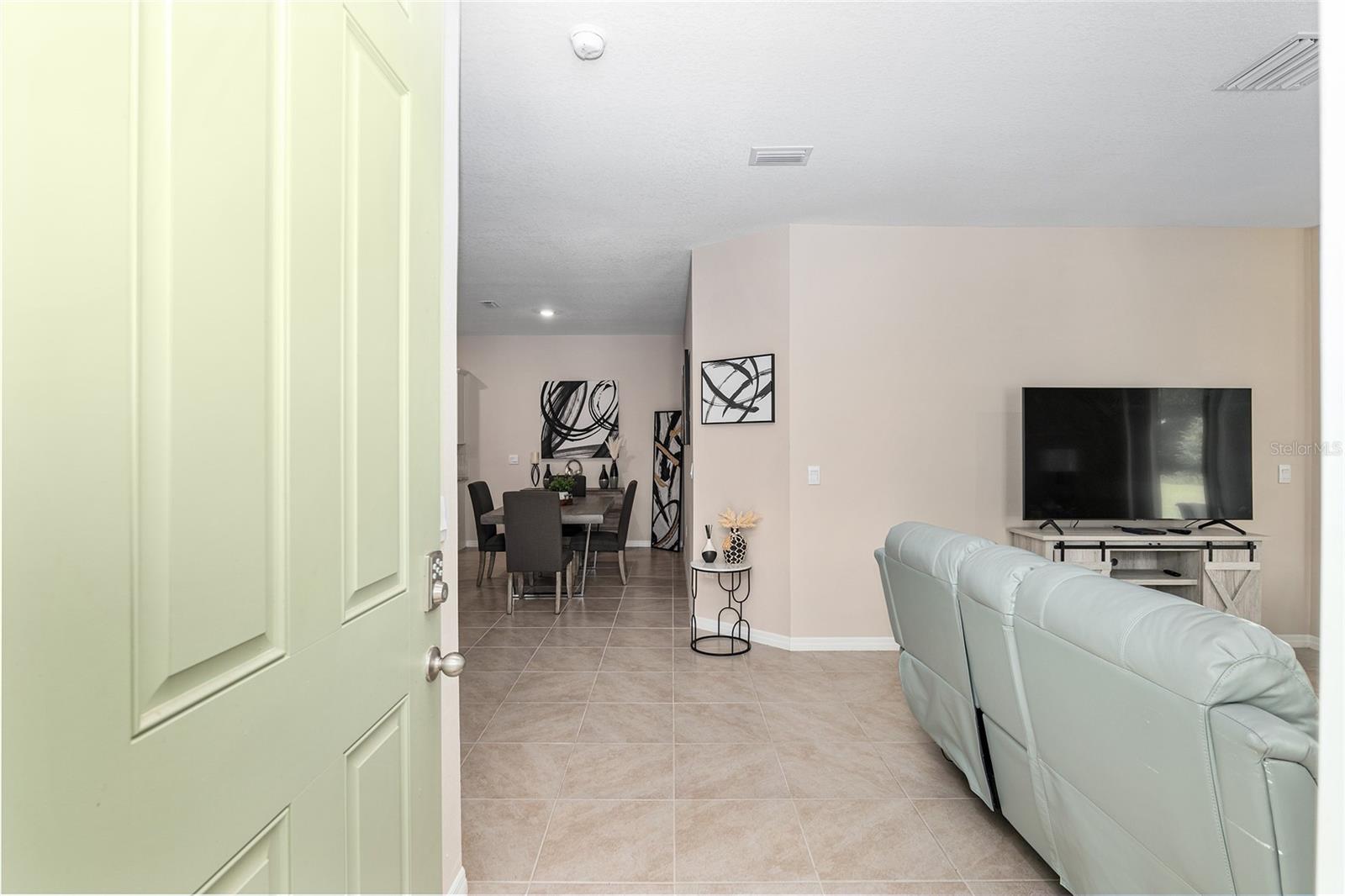 Image 6 of 52 For 5389 48th Place