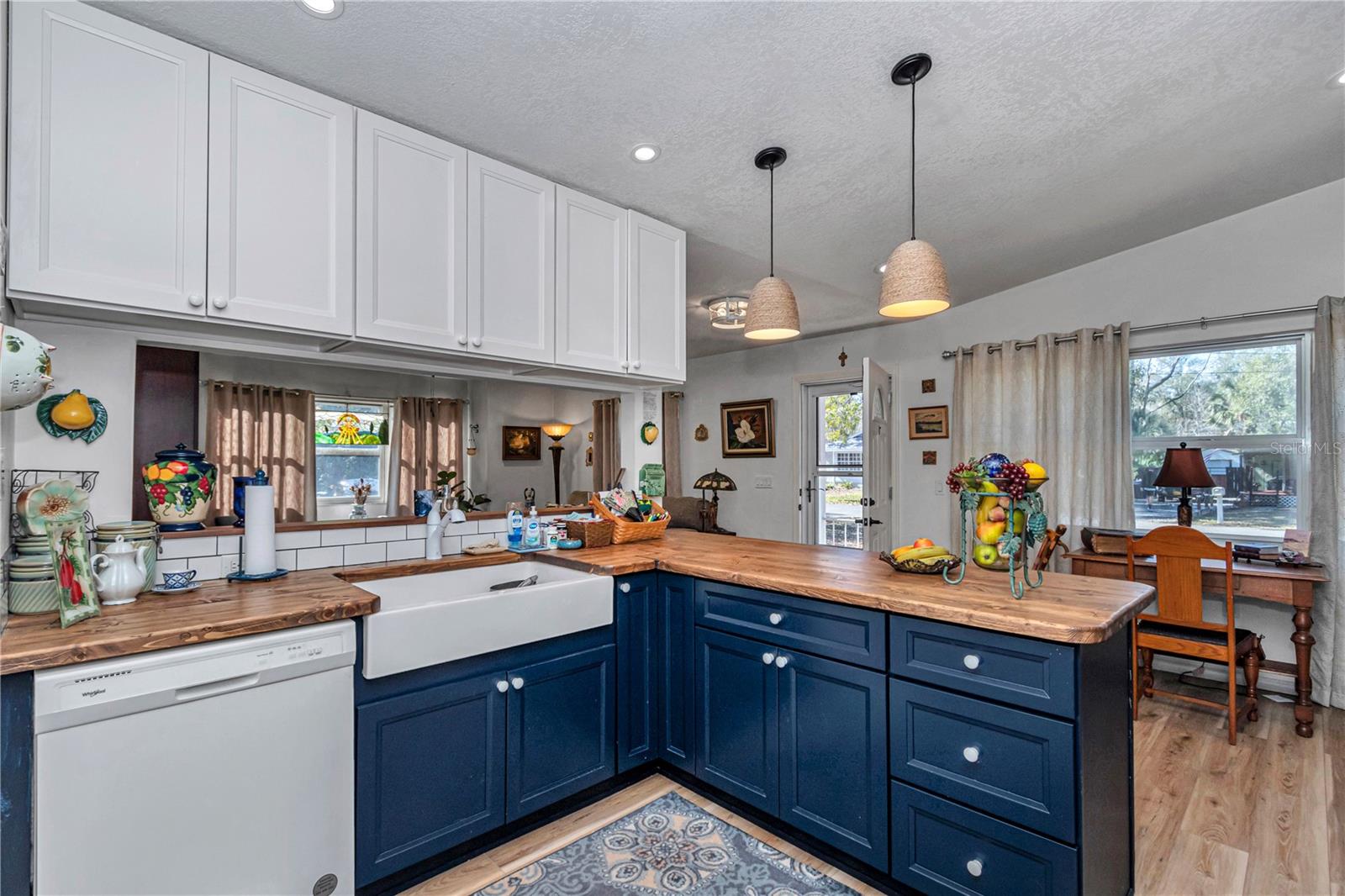 Image 22 of 38 For 715 12th Terrace