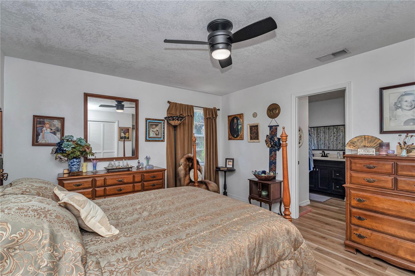 Image 26 of 38 For 715 12th Terrace