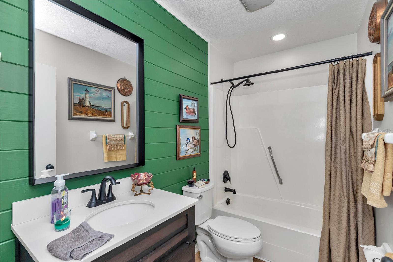 Image 32 of 38 For 715 12th Terrace